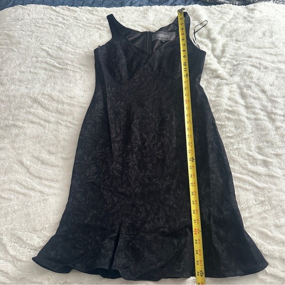 JAYGODFREY Size 8 Black Brocade Back Zip Scoop Neck Mini Dress LBD cocktails - Picture 7 of 10